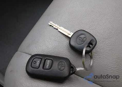 2006 Toyota Highlander Limited V6 z USA, uszkodzony, nr VIN JTEDP21A860115787